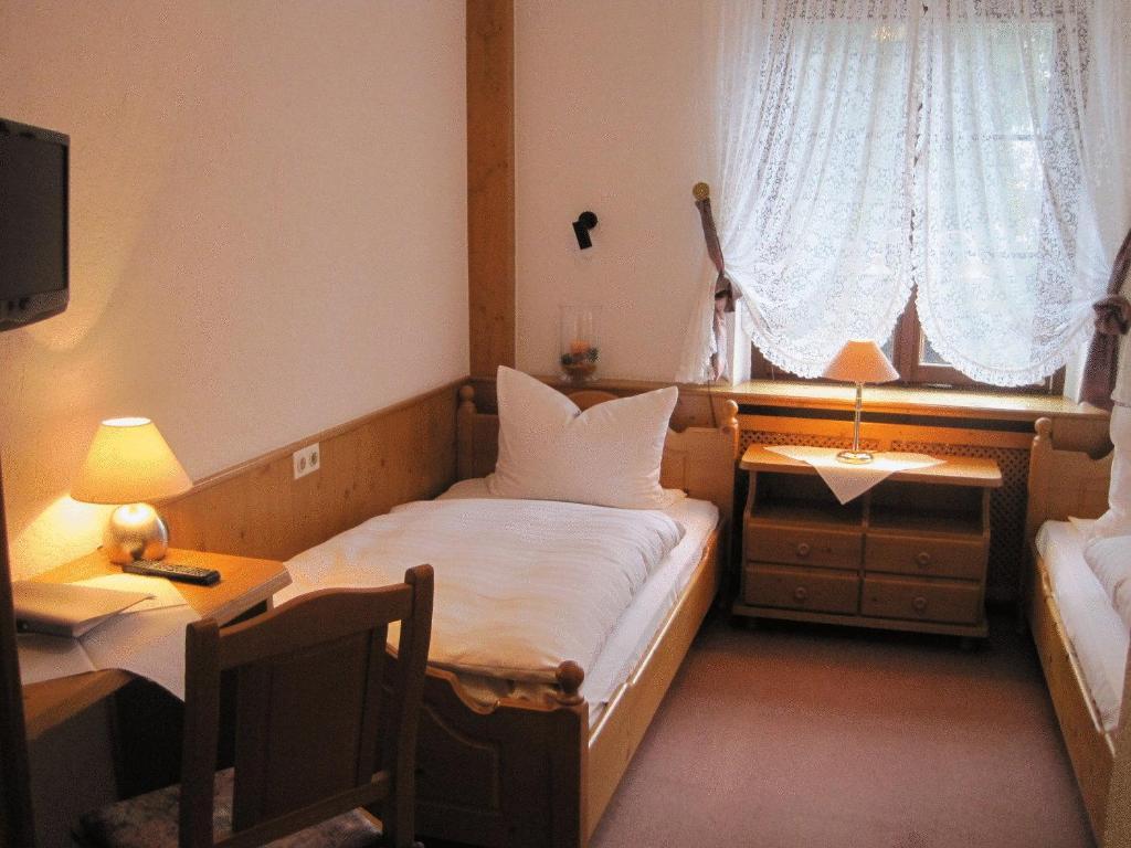 Hotel Restaurant Albans Sonne Bad Rippoldsau-Schapbach Zimmer foto